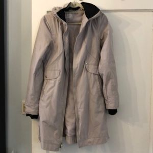 Laundry by Shelli Segal Ivory Hooded Raincoat